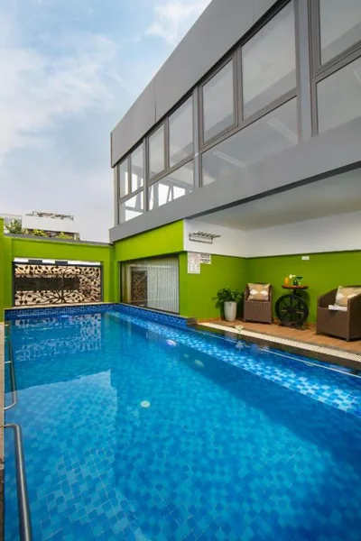 Nesta Hotel Saigon – Photos 8