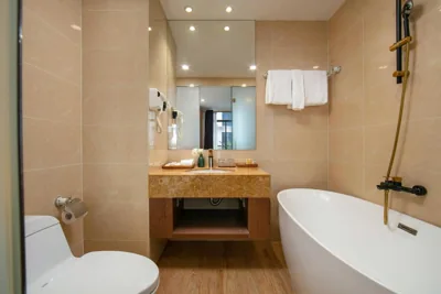 Suite Double avec balcon — Nesta Hotel Saigon